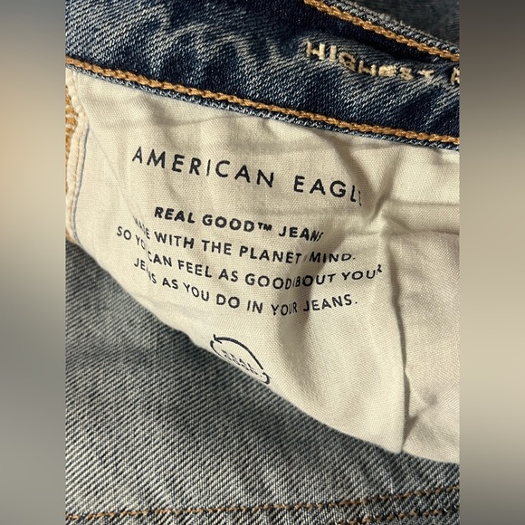 American Eagle Distressed Stretch Blue Women's Comfy Jeans Size 18 Short - Picture 11 of 16